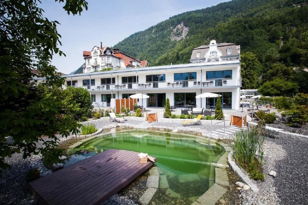 Carlton-Europe Vintage Adults Hotel
