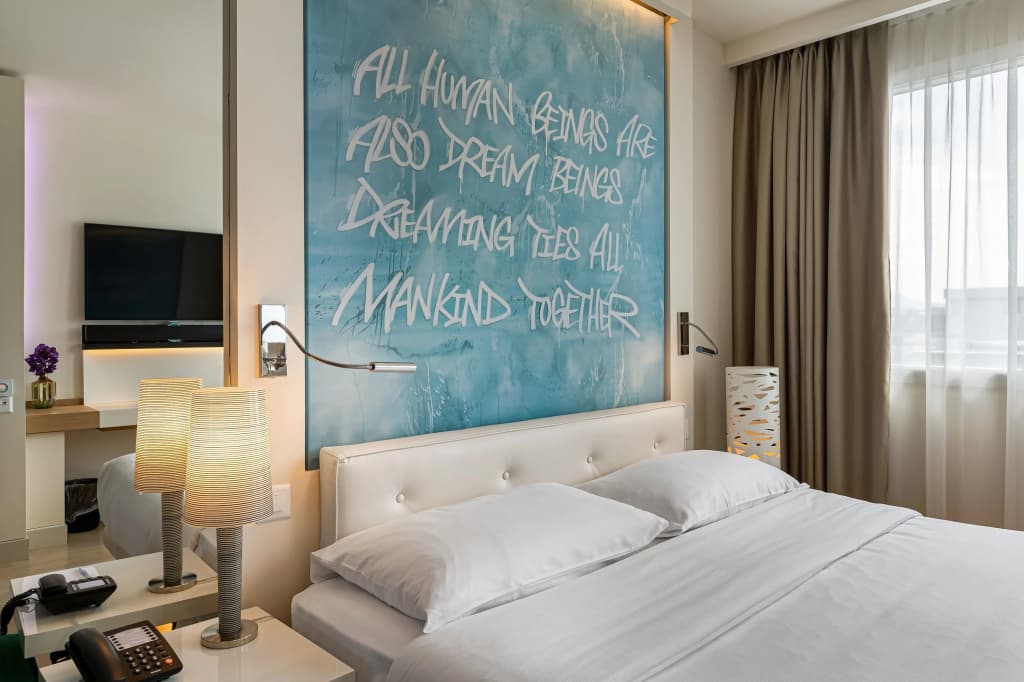 Hotel N'vY