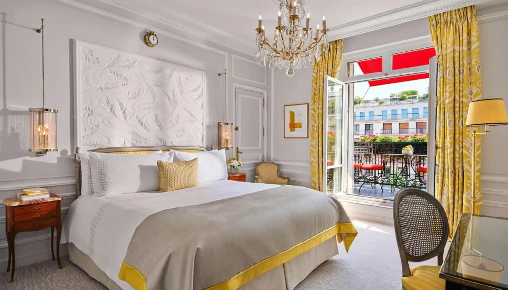Hotel Plaza Athenee