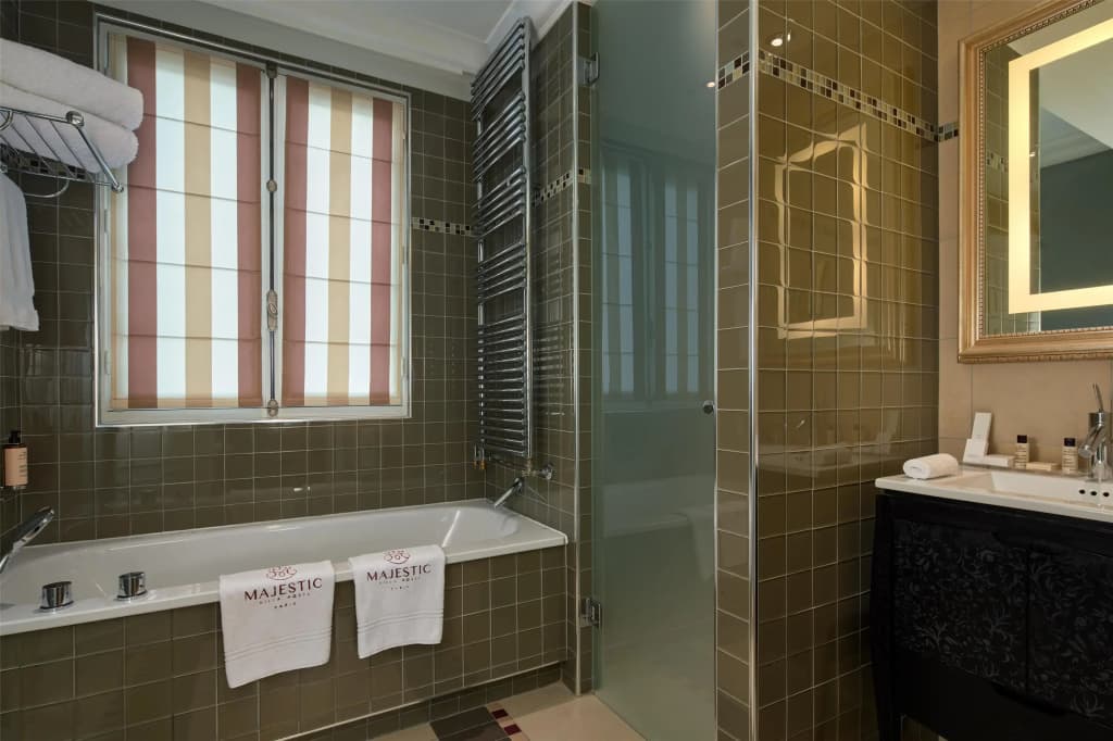 Majestic Hotel - SPA Champs Elysées
