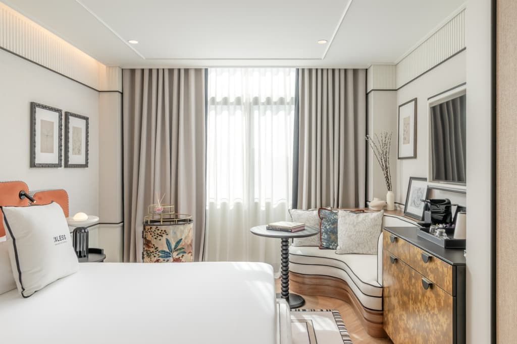 45 Times Barcelona Hotel