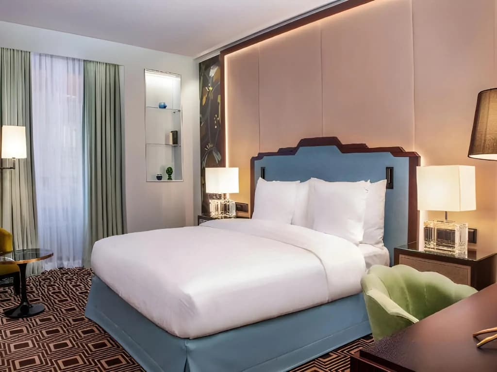 Hotel Bristol
