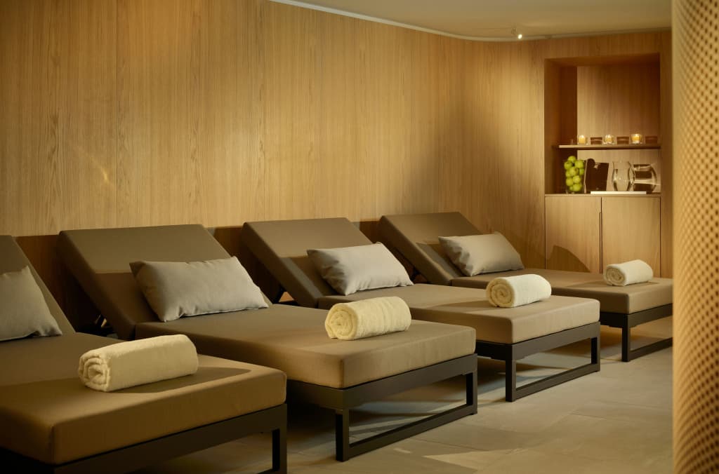 Crystal Hotel