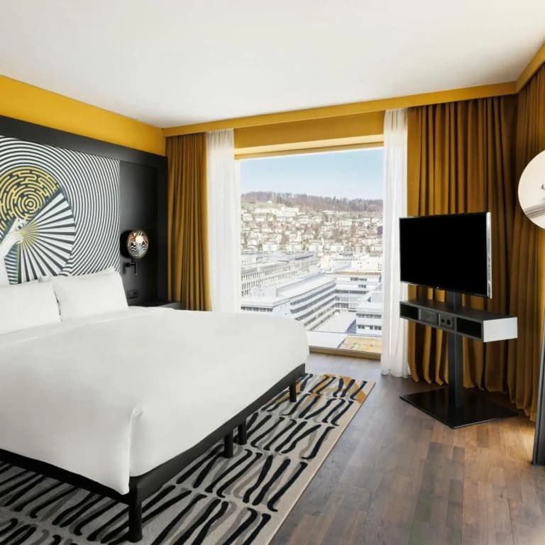 Renaissance Zürich Tower Hotel