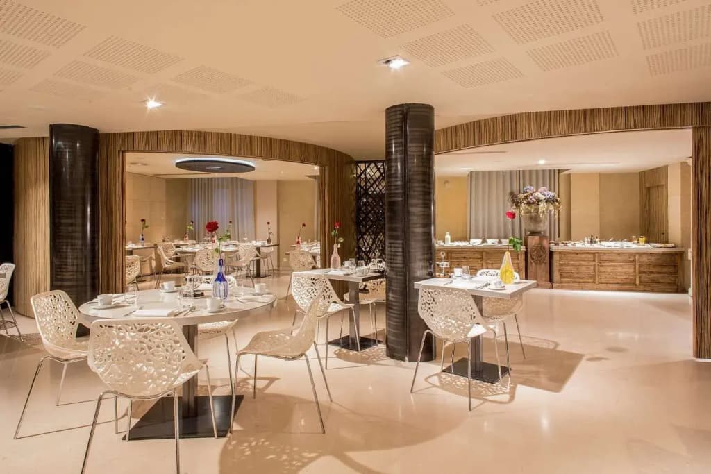 Hotel Banke Opera, Autograph Collection