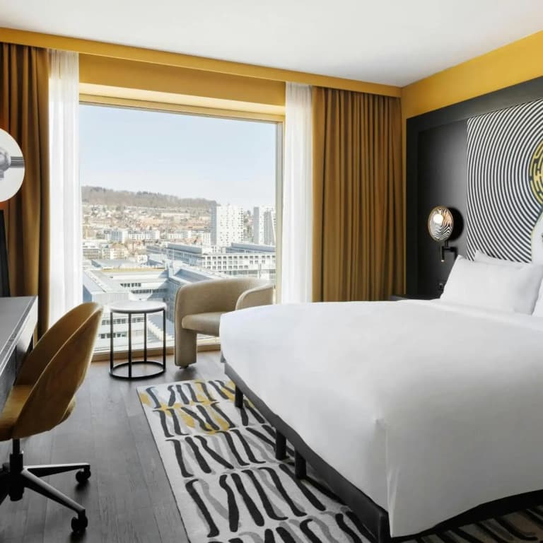 Renaissance Zürich Tower Hotel