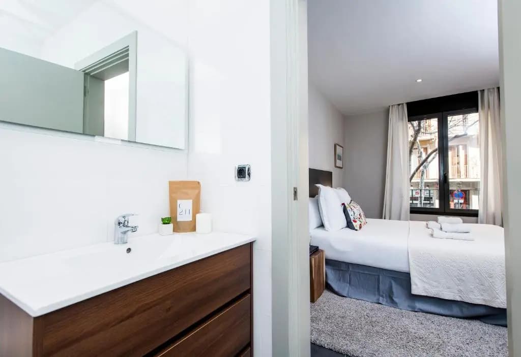 C211 Barcelona Apartments