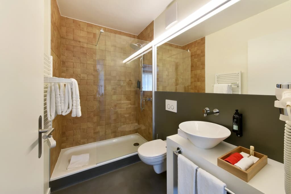 Home Swiss Hotel