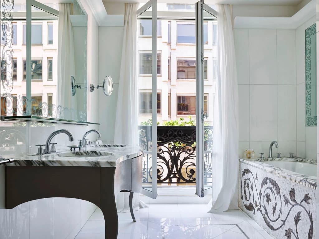 Hotel Plaza Athenee