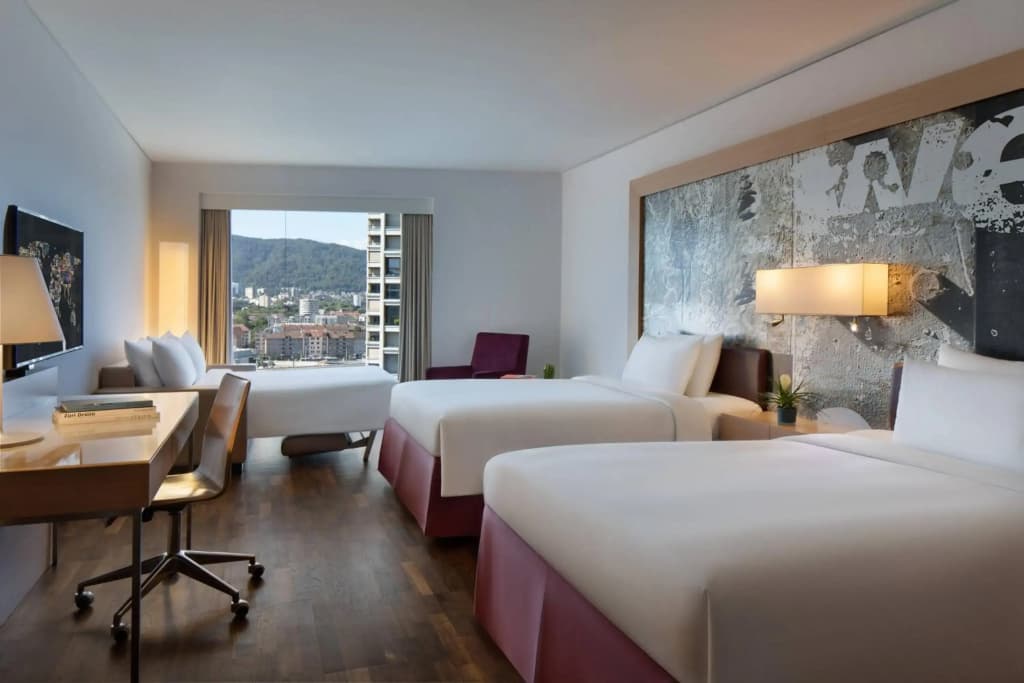 Renaissance Zürich Tower Hotel
