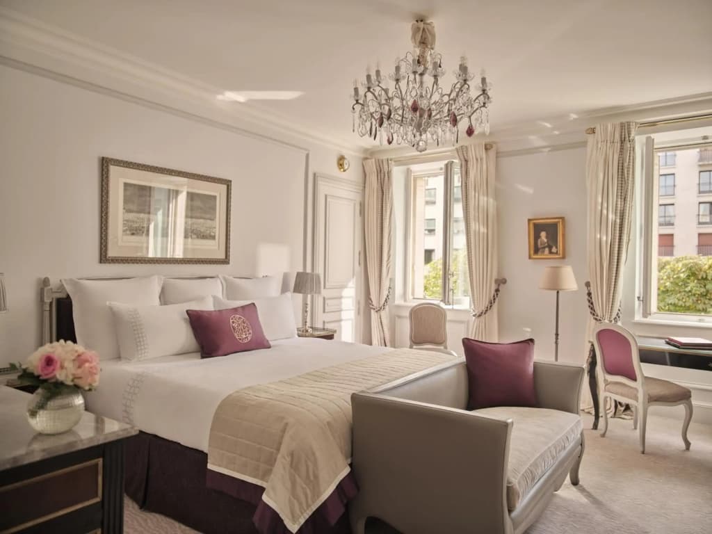 Hotel Plaza Athenee