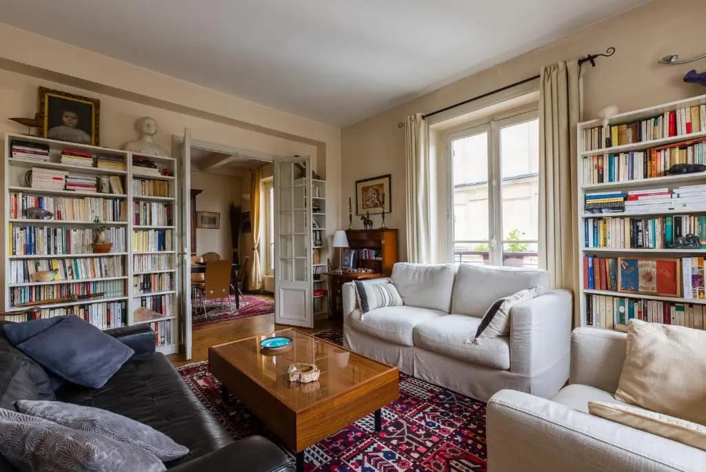 Veeve - Quai Aux Fleurs Apartment
