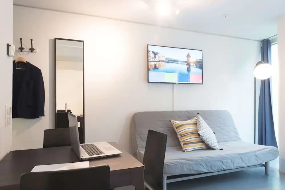 LU Bourbaki I - Allmend Hitrental Apartment