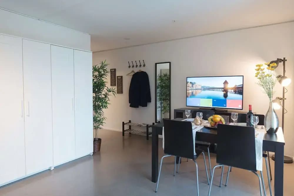 LU Bourbaki I - Allmend Hitrental Apartment