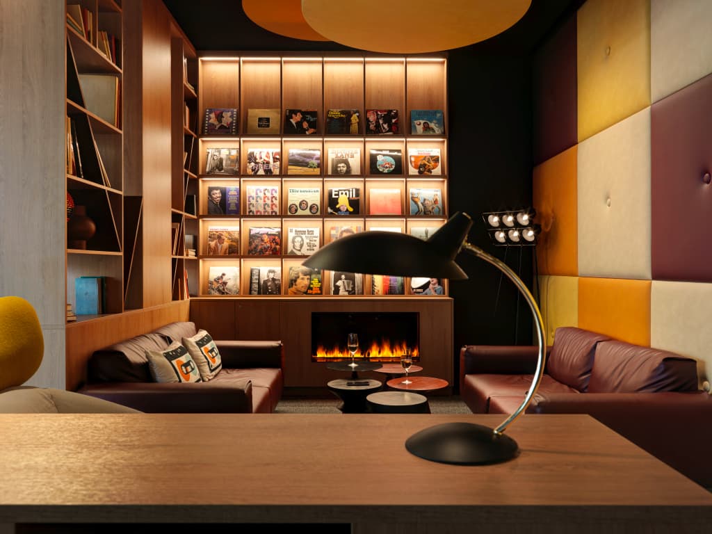Holiday Inn Zurich - Messe by IHG