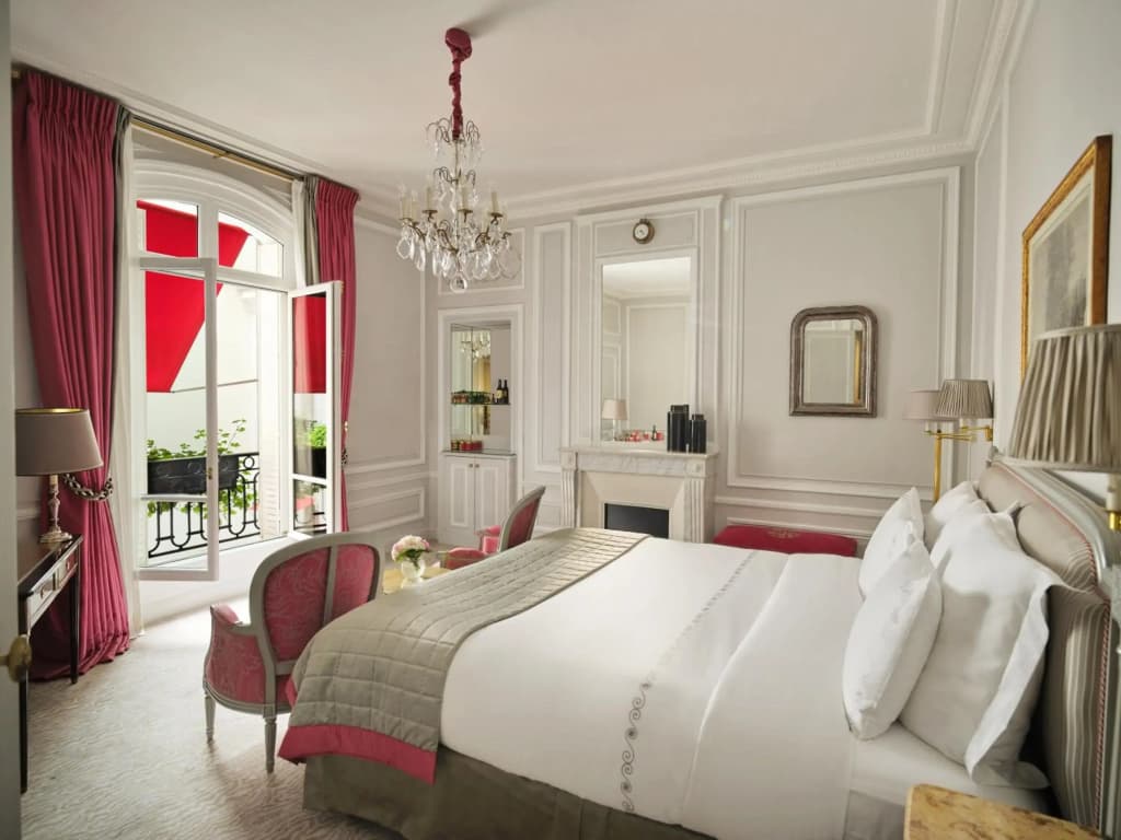 Hotel Plaza Athenee
