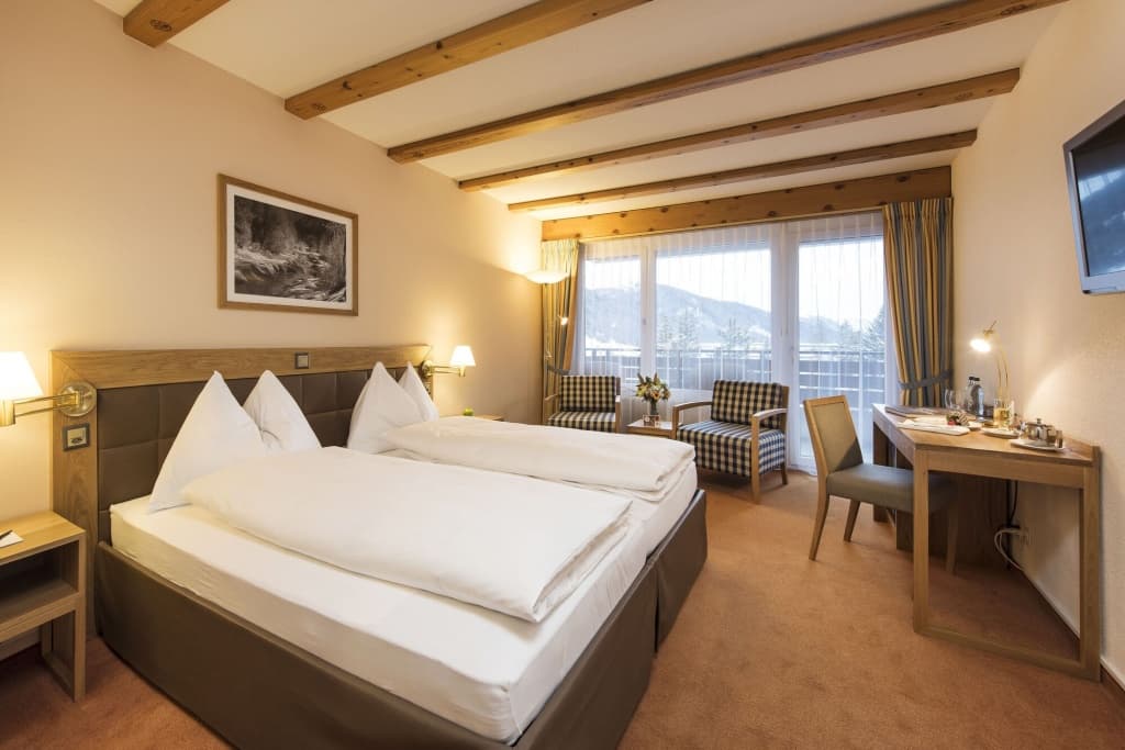 Mountain Plaza Hotel