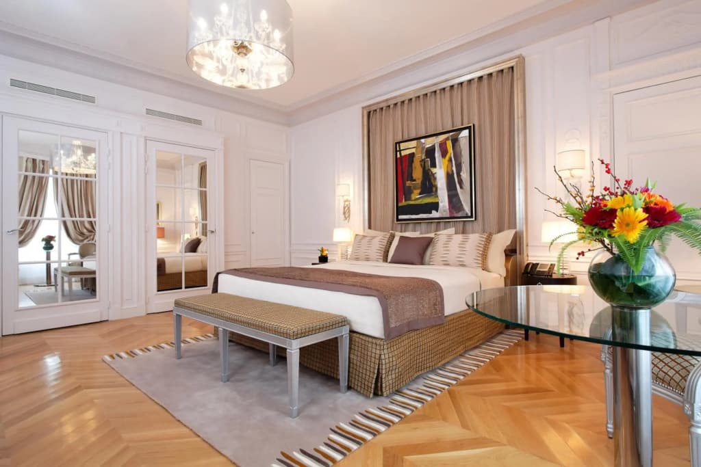 Majestic Hotel - SPA Champs Elysées