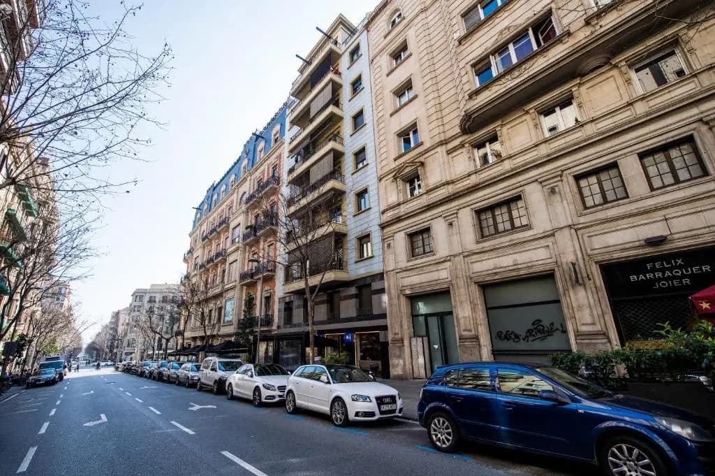 C211 Barcelona Apartments