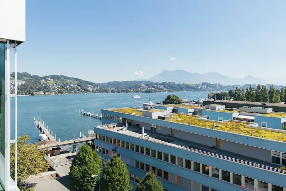 Penthouse Apartments Lakeside