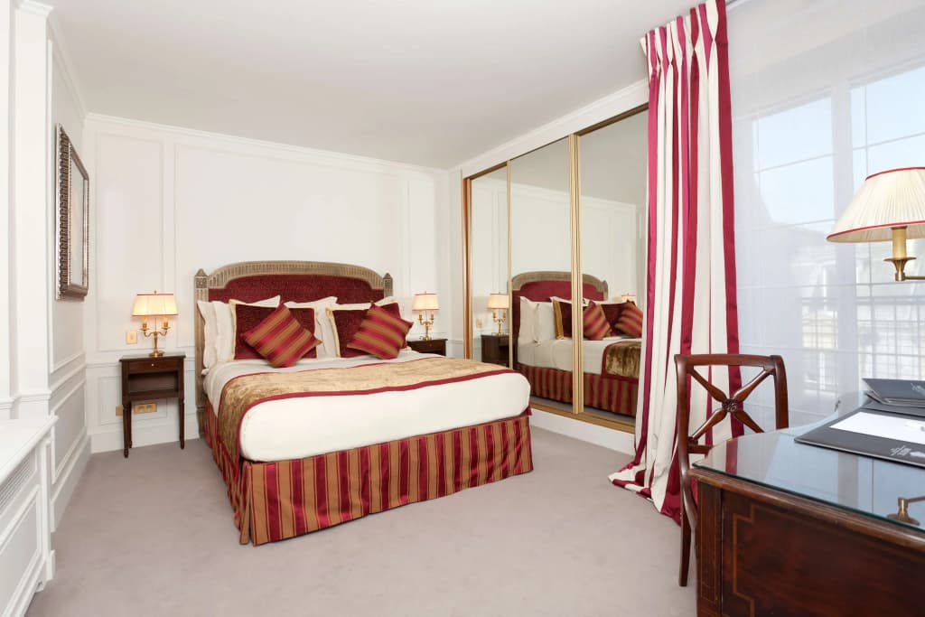 Majestic Hotel - SPA Champs Elysées