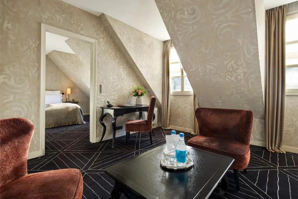 Pavillon de la Reine & Spa, Place des Vosges