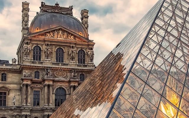1.75 Paris La Source
