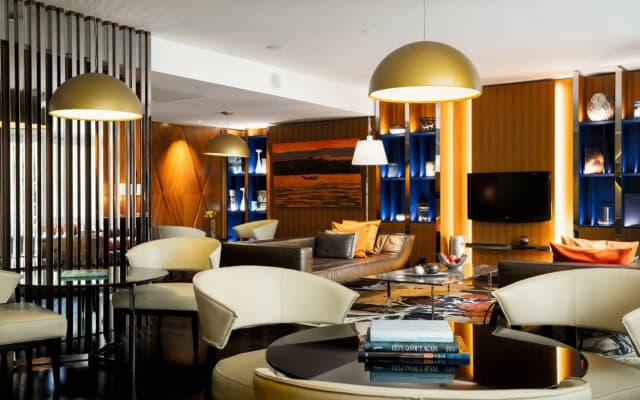 Renaissance Lucerne Hotel