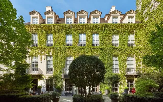 Pavillon de la Reine & Spa, Place des Vosges